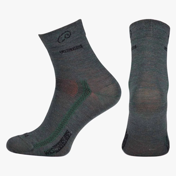 Skarpety-trekkingowe-z-merino-WKS-620-1.webp