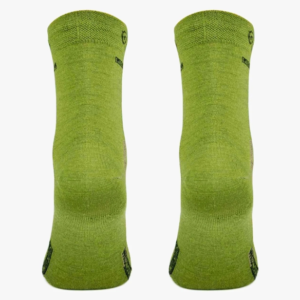 Skarpety-trekkingowe-z-merino-WKS-689-1.webp