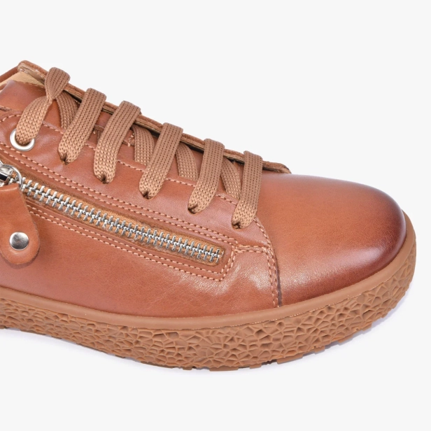 BUTY DAMSKIE SKÓRZANE Z SUWAKIEM BRĄZOWE KAMPOL 010_TAN (2).webp