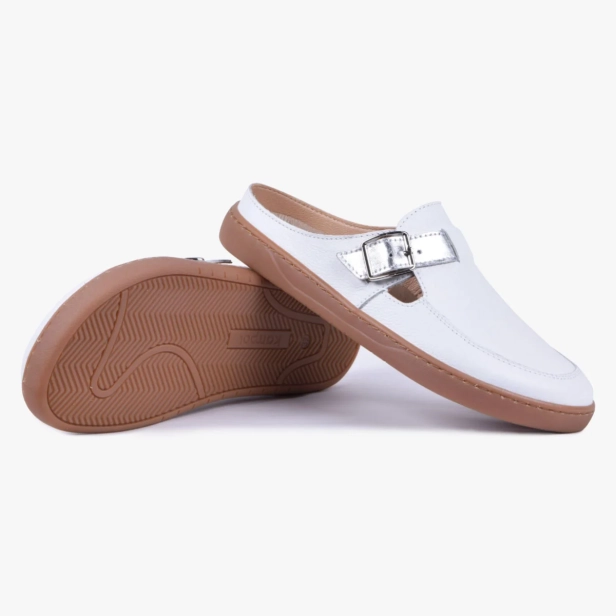 Klapki barefoot skórzane damskie białe medyczne szerokie Kampol 701_B (1).webp